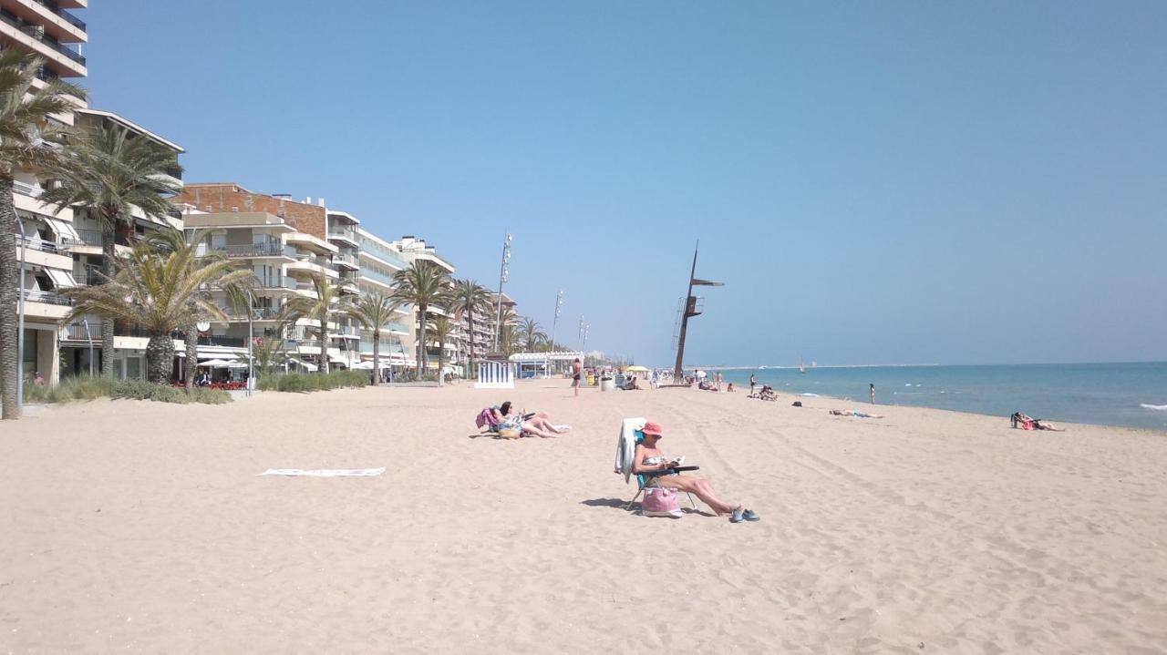 Apt A Calafell Plage Luaran gambar